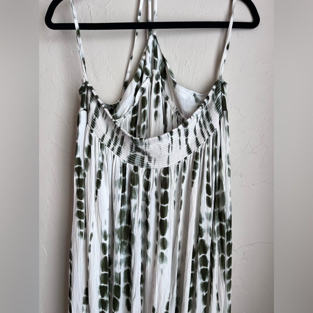 Tie-Dye Green and White Maxi Dress - Sleeveless Summer Style - Picture 5 of 7